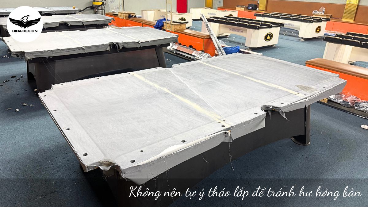 Không nên tự ý tháo lắp để tránh hư hỏng bàn